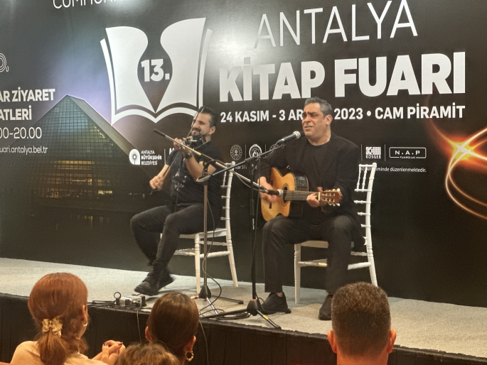 Antalya Kitap Fuarı’na müzikal söyleşi renk kattı 