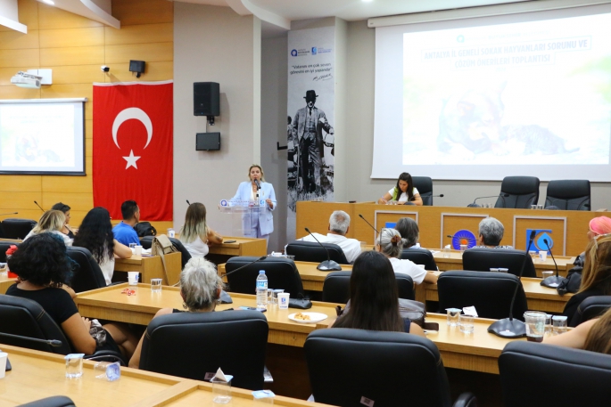 Büyükşehir’den sahipsiz sokak hayvanları toplantısı 