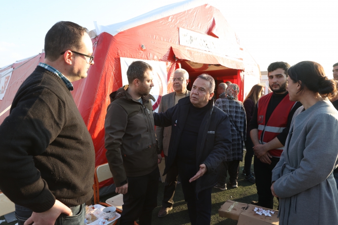 Büyükşehir Nurdağı’nda konteyner kent kuruyor