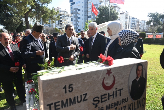 Çanakkale şehitlerimiz anıldı 