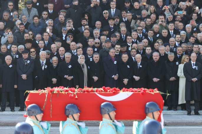 Deniz Baykal son yolculuğuna uğurlandı