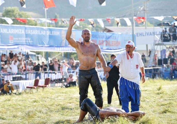 Feslikan'ın Galibi Ali Gürbüz Oldu