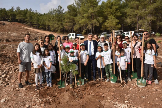 Fidanlar toprakla buluştu 