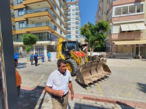 Alanya Belediyesi Kaçak Büroyu Yıktı