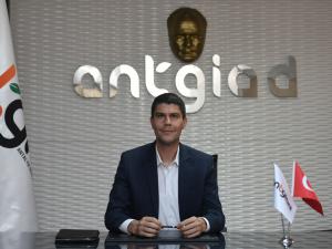 ANTGİAD Tiyatro İle Buluşturuyor