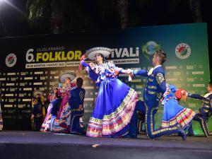 Kepezde folklor rüzgarı esti 