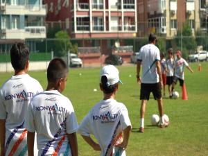 Konyaaltı geleceğin sporcularını yetiştiriyor