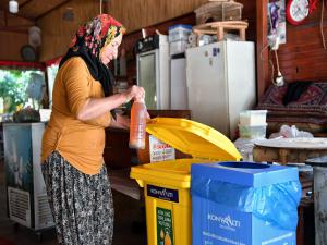 Konyaaltı'ndan İşletmelere Sıfır Atık Eğitimi