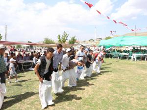 Tütüncü, Beğiş Yaylasında Pilav Şenliğine Katıldı 