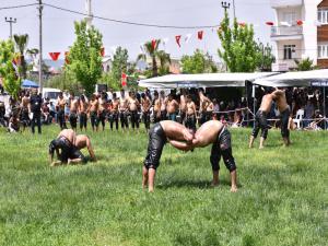 Tütüncüden Varsaka Güreş Eğitim Merkezi müjdesi