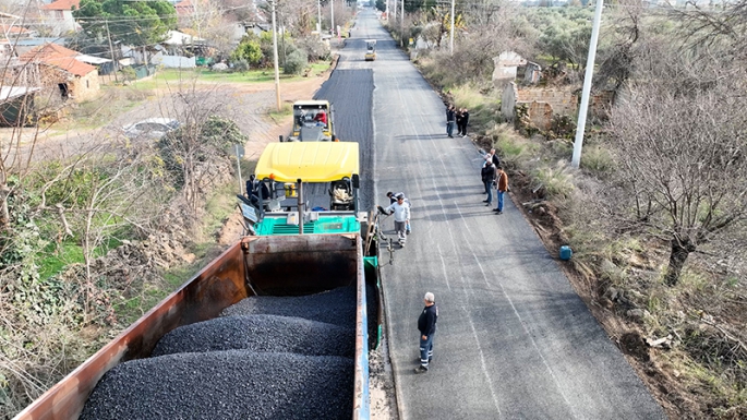 Kepez Odabaşı Mahallesi yolu asfaltlanıyor 