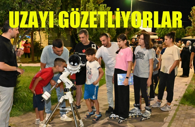 Kepezli çocuklar uzayı gözlemliyor