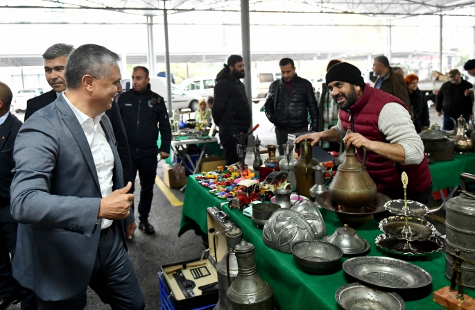 Muratpaşa’da Antika Günü başladı