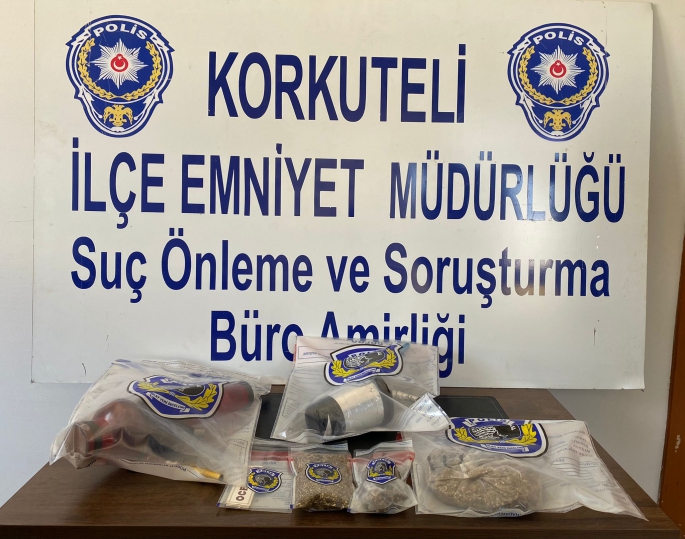 Polisten Kaçan Araçtan Uyuşturucu Çıktı