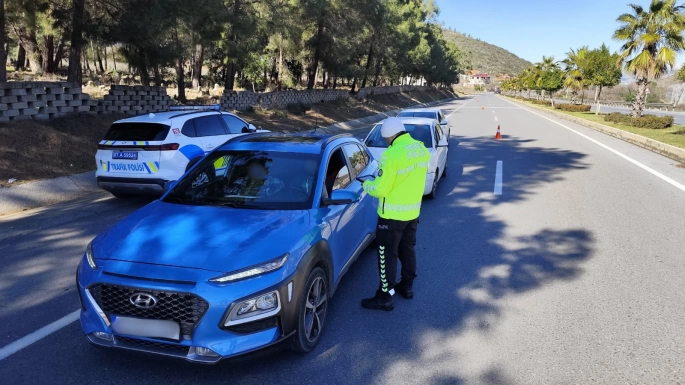 Trafik denetimi sürüyor