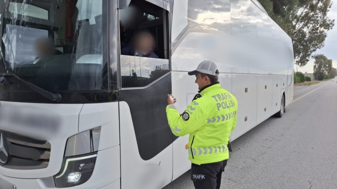 Trafikte denetimler hız kesmiyor