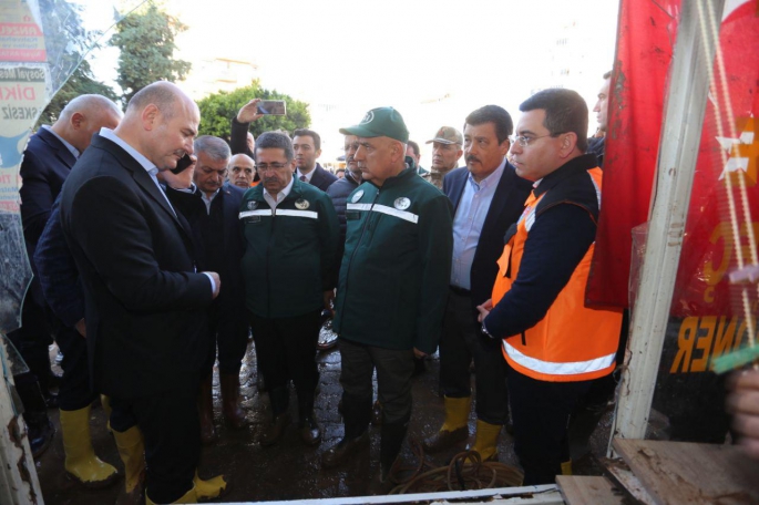 Tütüncü, afet bölgesi Kumluca’da