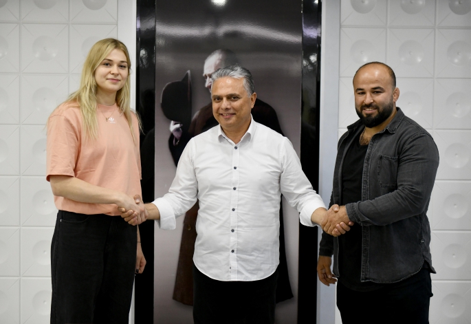 Voleybolcu ve başpehlivandan ortak ziyaret