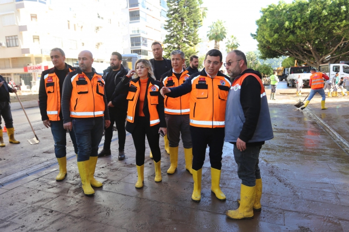  “Yaralar sarılana kadar Kumluca’dayız”