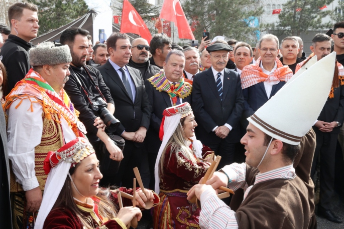 “Yörüklere destek olmak boynumun borcudur”