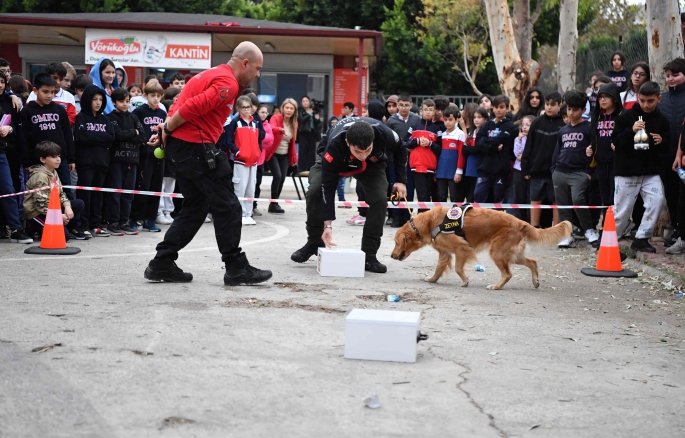 Zeyna’dan öğrencilere afet tatbikatı 